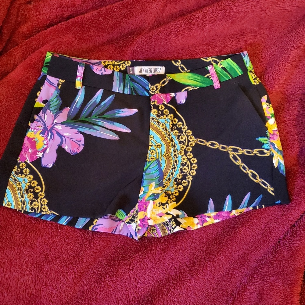 JLO short